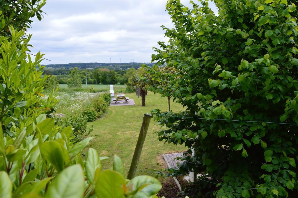 Gites Au Clos Du Lit Saint-Aaron Luaran gambar